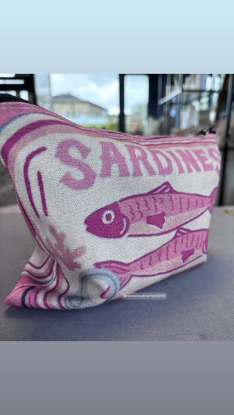 Sardine in Salmon