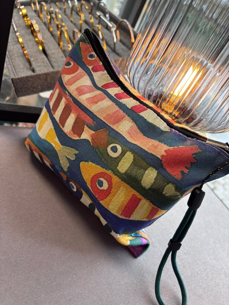 Bright Catch Pouch/Bag