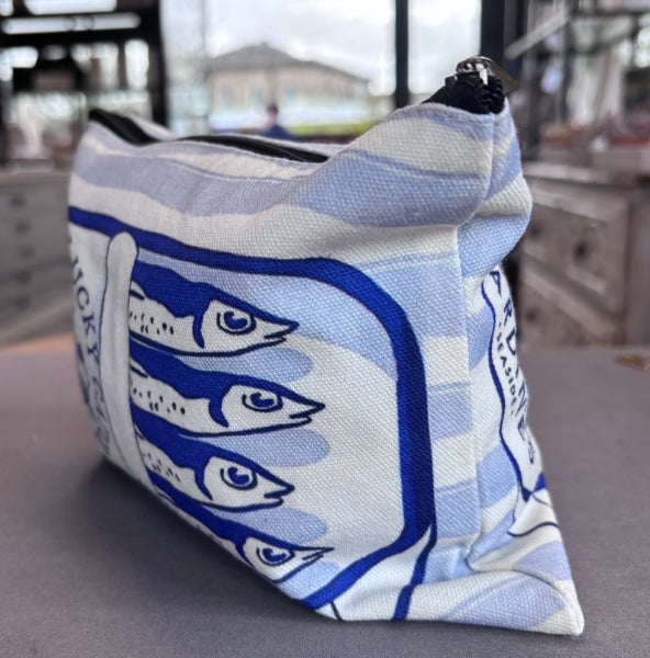 Lucky Catch Pouch